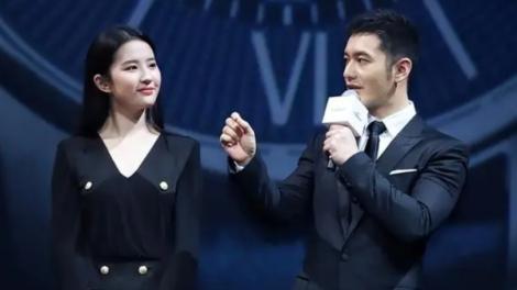 劉亦菲拍戲「在瀑布凍僵」出不來　黃曉明捨身跳進去救她