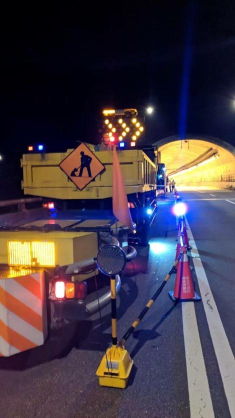 維護市容整潔 北市隧道與車行地下道牆面清洗