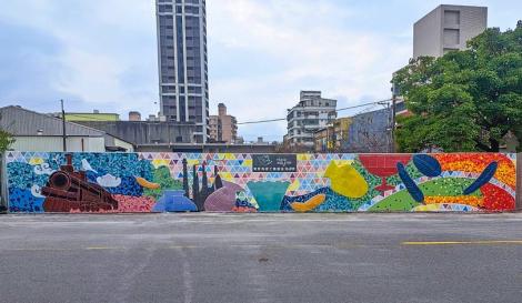 鶯歌陶瓷工藝園區新增打卡地標　2大牆面美化、5處導覽標誌趕工迎新景象