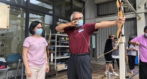 新北「晚美人生」推出創意活動　反曲弓體驗一圓壯世代運動夢