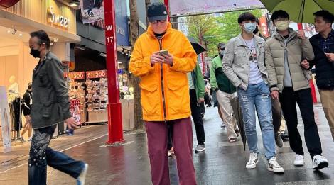 《食神》唐牛現身西門町！　沒戴口罩被小黃司機拒載