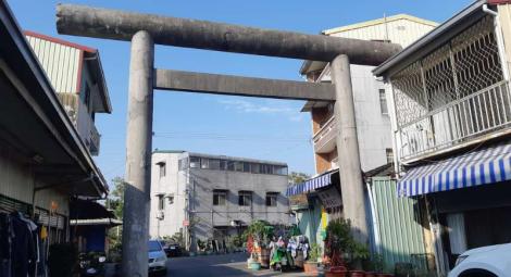 新化神社鳥居修復ing　虎頭埤重現遺構歷史空間