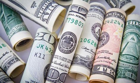 一年只有幾天犯了錯　科技公司作業員全勤但年終卻只有18k