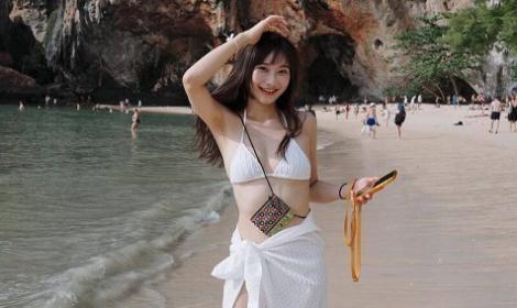 愛莉莎莎曬比基尼照被嗆：想蹭一波轉當網美！　她簡單回擊