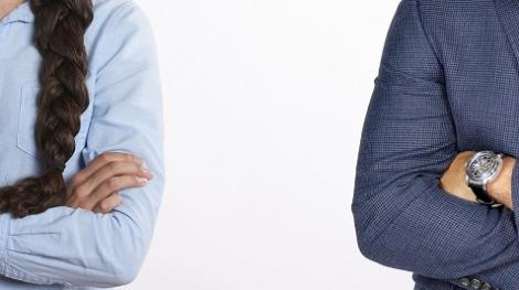 拋棄百萬月薪老公！蠢女「和45K男私奔」遭遇悲慘　竟回頭哭求他復合