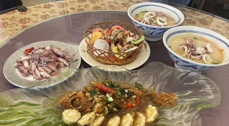 每到夏天就要吃小卷　尚青的小卷在深澳漁港