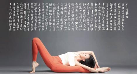 蕭薔2023慈善年曆來囉！倒掛金鉤鱷魚式絕美又震撼