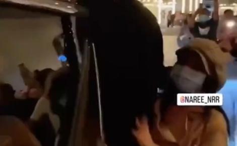 粉絲突襲王嘉爾！伸手戳進他腹部　保安現漏洞超瞎影片曝