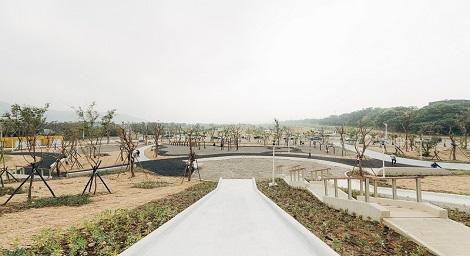 2022桃園國際風箏節登場 巨型鯨魚風箏現身大嵙崁親水園區