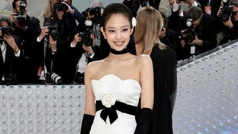 「別讓青少年學壞」BLACKPINK Jennie吸菸爭議持續延燒！網民呼籲當局調查