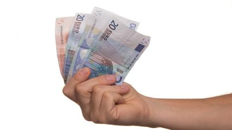 妻賣珍藏公仔變現！老公氣到「買家、枕邊人一起告」…結局曝光眾人搖頭