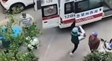 異想天開！男童「26樓撐傘跳下」奇蹟般生還　3個月後現況曝光