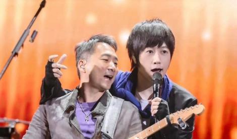 五月天遭疑假唱　律師：若屬實將可能「終身禁唱」！