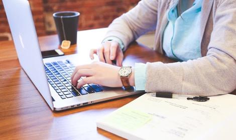 這套路學起來？他月薪12萬「工作發包給外人做」　老闆傻了：沒問題嗎？