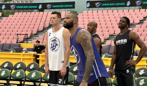 卡森斯無懼時差首度投入雲豹訓練　台啤雲豹一哥大讚他Pro