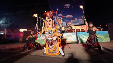 紙風車藝術卡車駛進嘉義　上演「僮樂會」民俗技藝