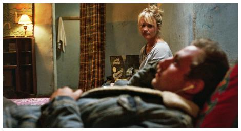 《負愛前行》以天地孕育萬物隱喻無法割捨的血緣親情