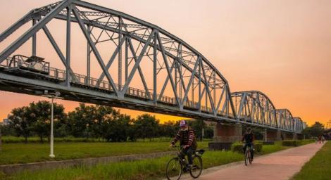 接力高雄鳳荔季　高雄力推大樹採果生態單車遊