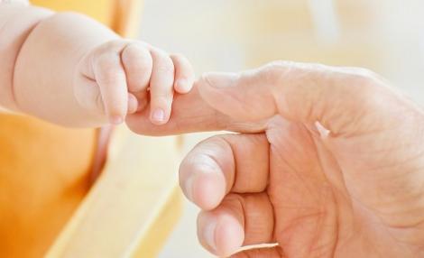 傻眼！印尼學生考試考到一半「生了」　老師見地上一片紅傻了