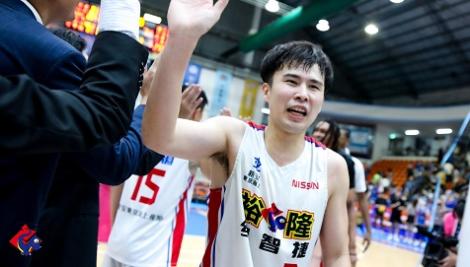 裕隆打假球事件狂燒　籃協一口氣封殺10名球員：連看比賽都不行！