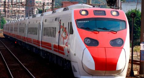 台東縣政府112年清明節返鄉專車　台鐵3日零時開放網路訂票