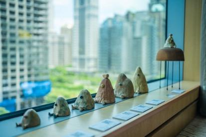 一張含有 建築, 室內, 迷你 的圖片 
自動產生的描述